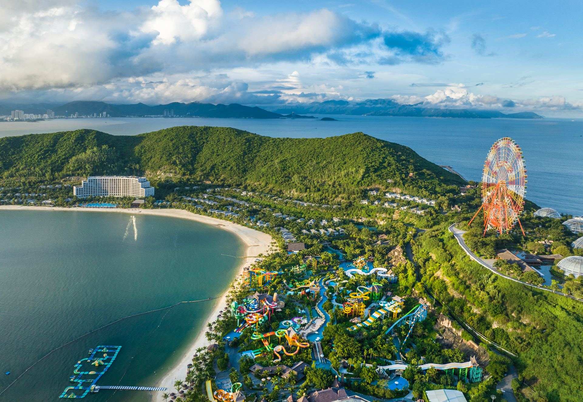 Dịch vụ thuê xe du lịch chuyên nghiệp