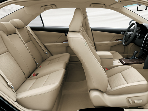 Xe sedan cao cấp cho công tác