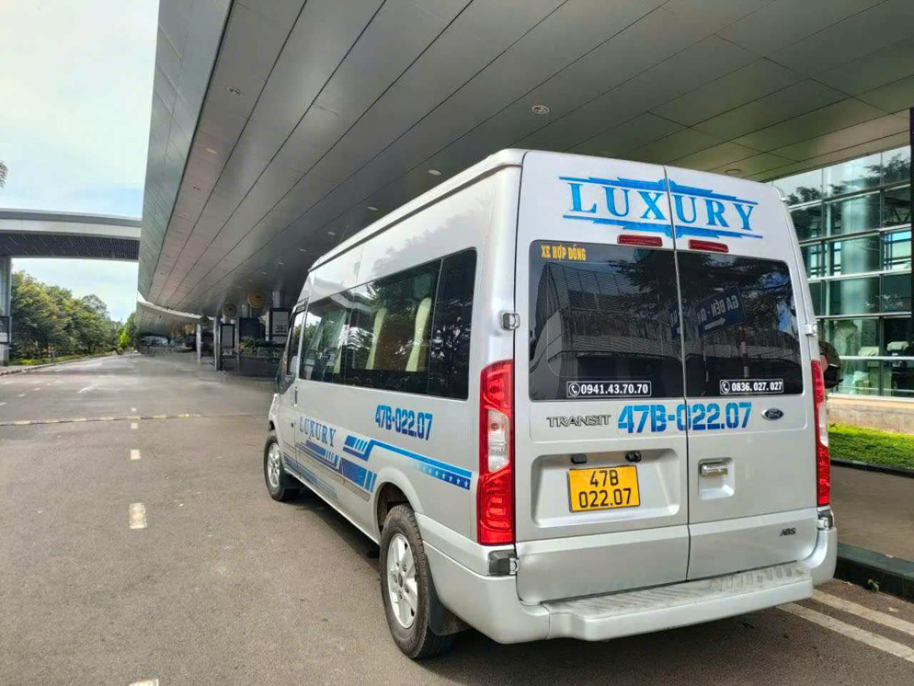 Kiểm tra xe trước khi thuê